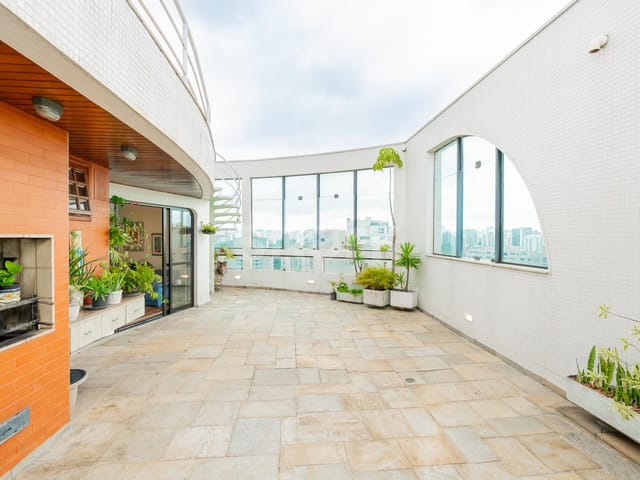 Cobertura / Penthouse com 533m² 4 quartos e 4 banheiros, à venda, no bairro Indianópolis em São Paulo