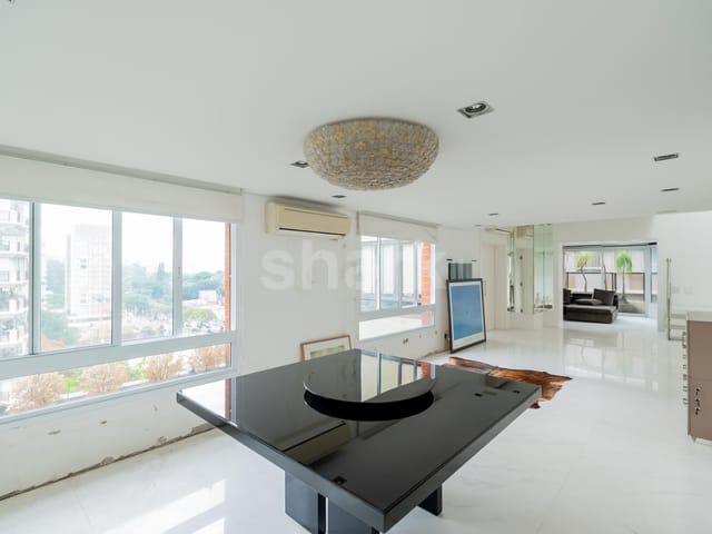 Cobertura / Penthouse com 400m² 3 quartos e 5 banheiros, à venda, no bairro Moema em São Paulo