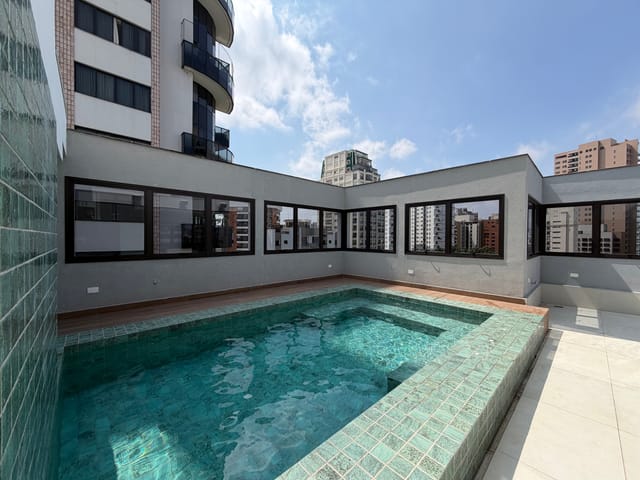 Cobertura / Penthouse 4 quartos e 6 banheiros, à venda, no bairro Vila Nova Conceição em São Paulo