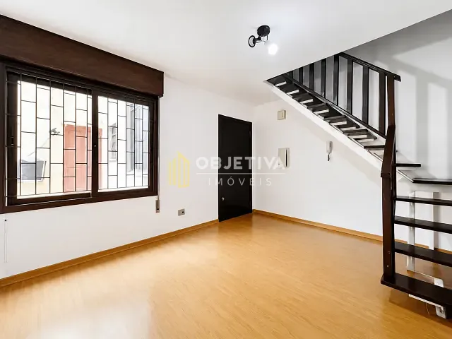 Cobertura / Penthouse 3 quartos e 1 banheiro, para alugar, no bairro São João em Porto Alegre
