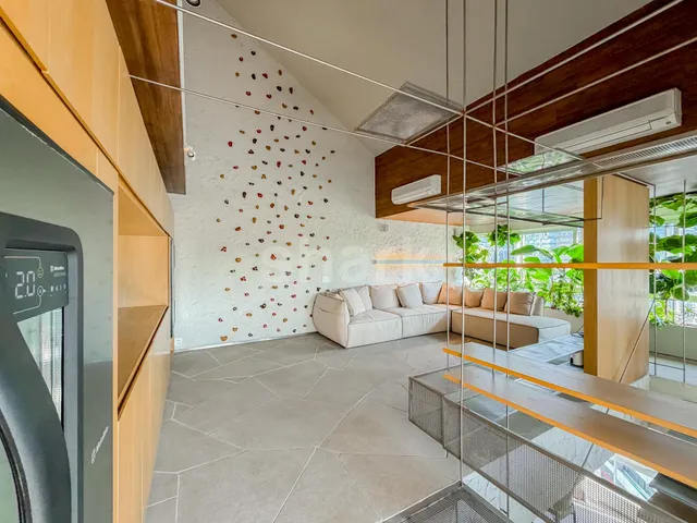 Cobertura / Penthouse com 197m² 2 quartos e 4 banheiros, à venda ou para alugar, no bairro Itaim Bibi em São Paulo