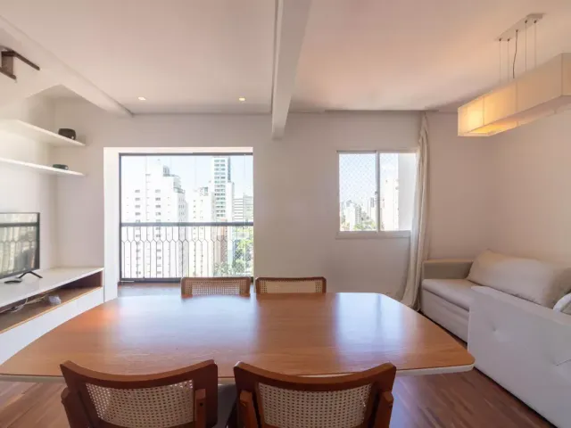 Cobertura / Penthouse 3 quartos e 3 banheiros, à venda ou para alugar, no bairro Vila Nova Conceição em São Paulo