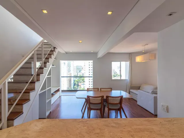 Cobertura / Penthouse 3 quartos e 3 banheiros, à venda ou para alugar, no bairro Vila Nova Conceição em São Paulo