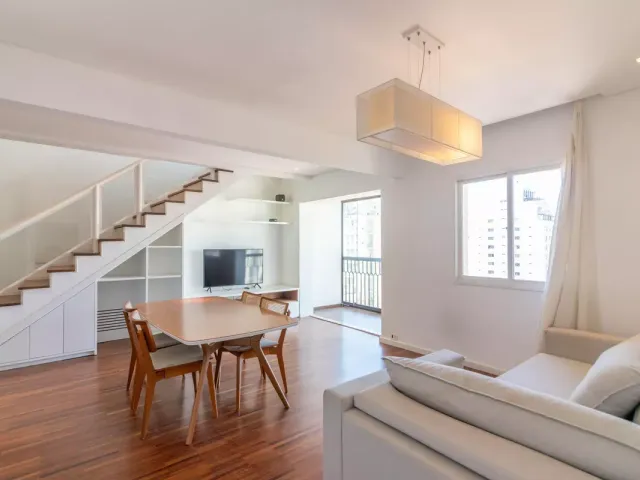 Cobertura / Penthouse 3 quartos e 3 banheiros, à venda ou para alugar, no bairro Vila Nova Conceição em São Paulo