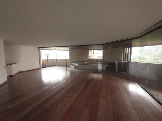 Apartamento com 3500m² 4 quartos e 7 banheiros, à venda, no bairro Vila Andrade em São Paulo