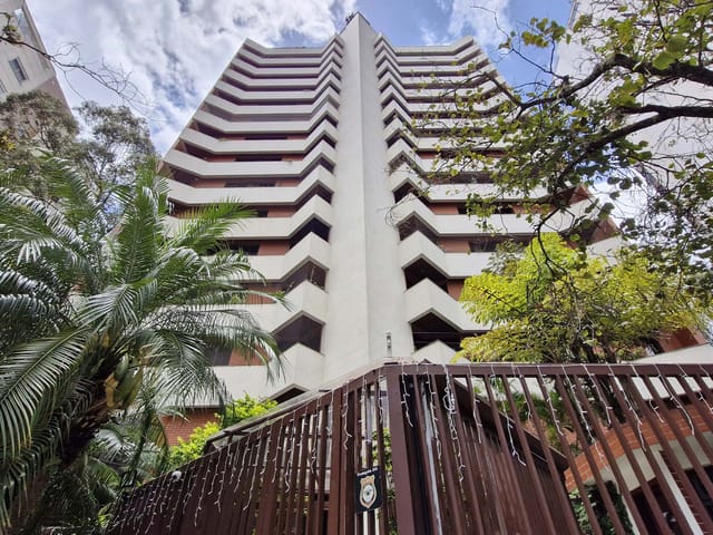 Cobertura / Penthouse com 427m² 2 quartos e 5 banheiros, à venda, no bairro Vila Andrade em São Paulo