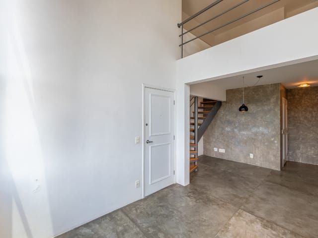 Foto do Cobertura / Penthouse - Duplex para venda em Paraíso do Morumbi com 1 quarto, sendo 1 suíte, 63m² | Lares e Andares Imóveis