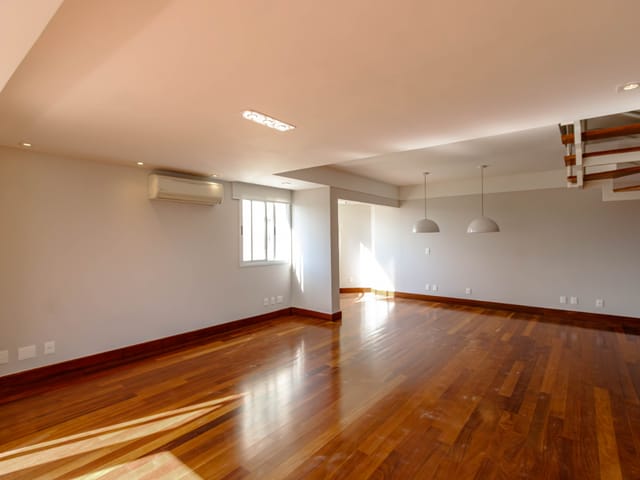 Cobertura / Penthouse com 180m² 2 quartos e 3 banheiros, à venda, no bairro Vila Nova Conceição em São Paulo