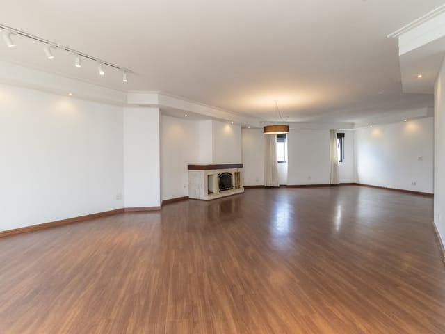 Cobertura / Penthouse com 1200m² 4 quartos e 7 banheiros, à venda, no bairro Indianópolis em São Paulo