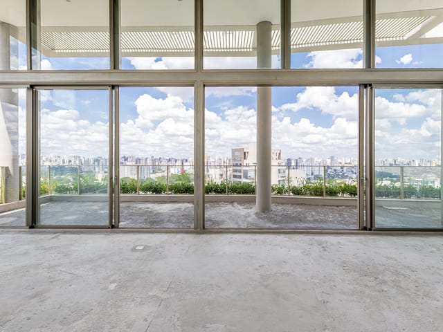 Cobertura / Penthouse com 418m² 4 quartos e 6 banheiros, à venda, no bairro Moema em São Paulo
