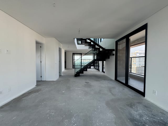 Cobertura / Penthouse com 281m² 4 quartos e 5 banheiros, à venda, no bairro Moema em São Paulo