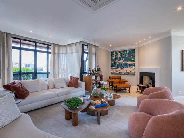 Cobertura / Penthouse com 920m² 3 quartos e 5 banheiros, à venda, no bairro Real Parque em São Paulo