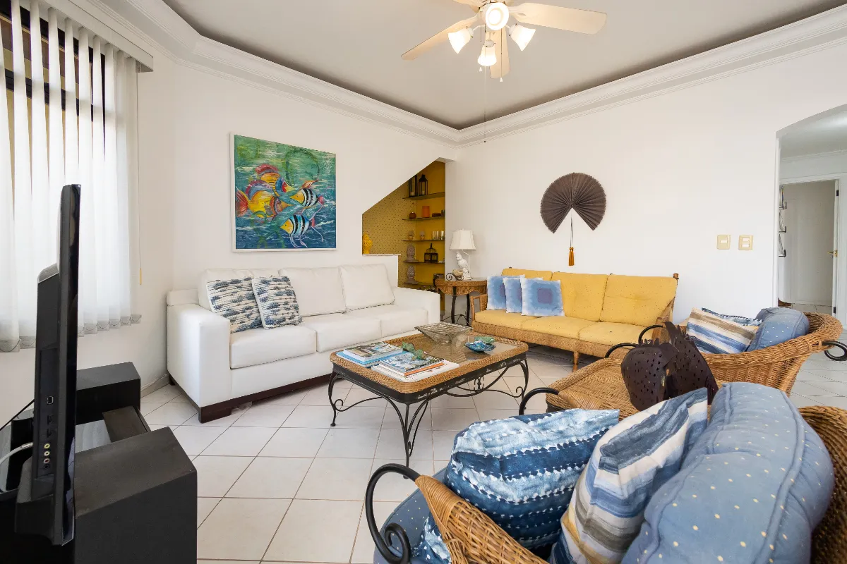 Cobertura para venda em Enseada com 3 quartos, sendo 3 suítes, 206m²