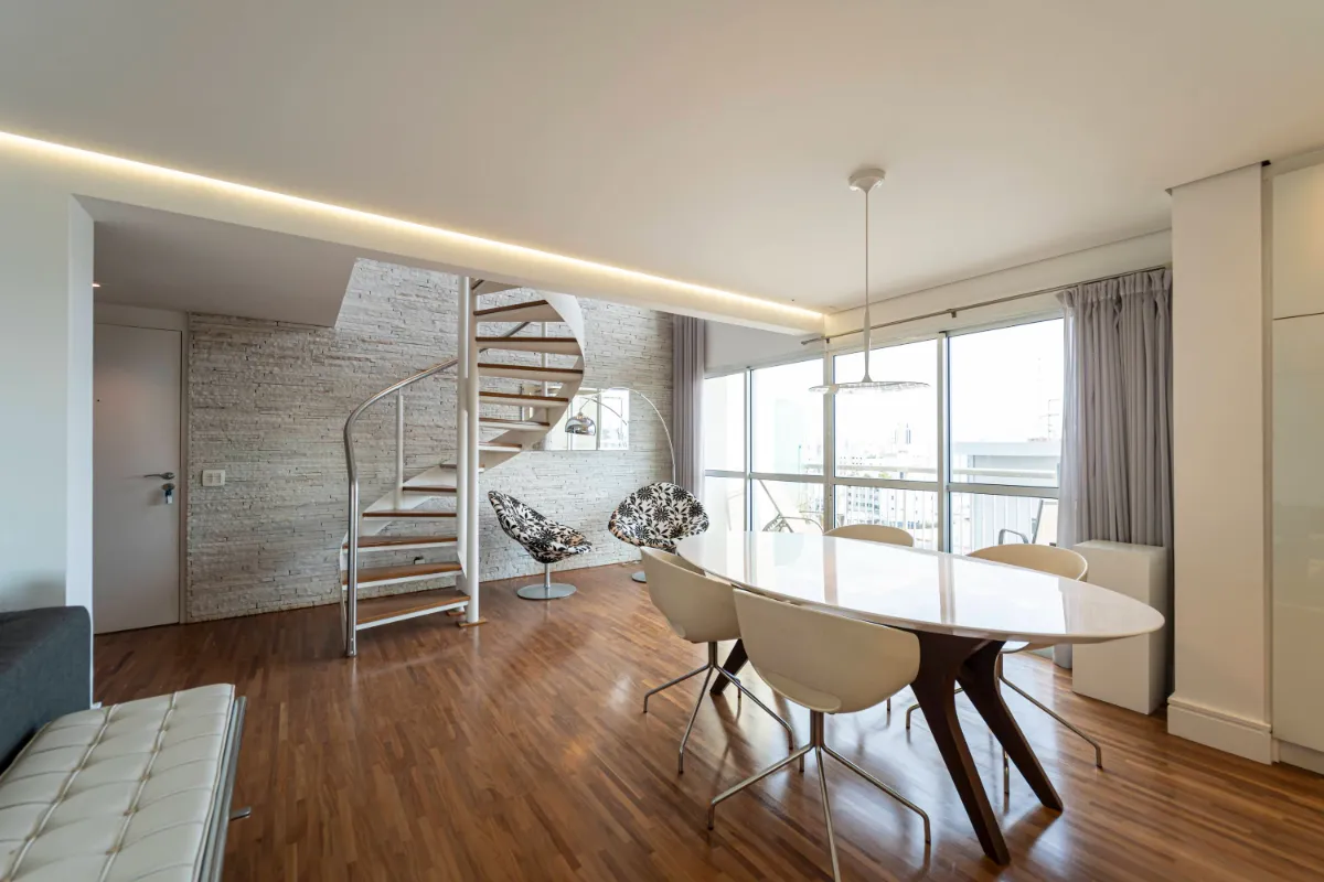Duplex para venda em Vila Nova Conceição com 1 quarto, sendo 1 suíte, 104m²