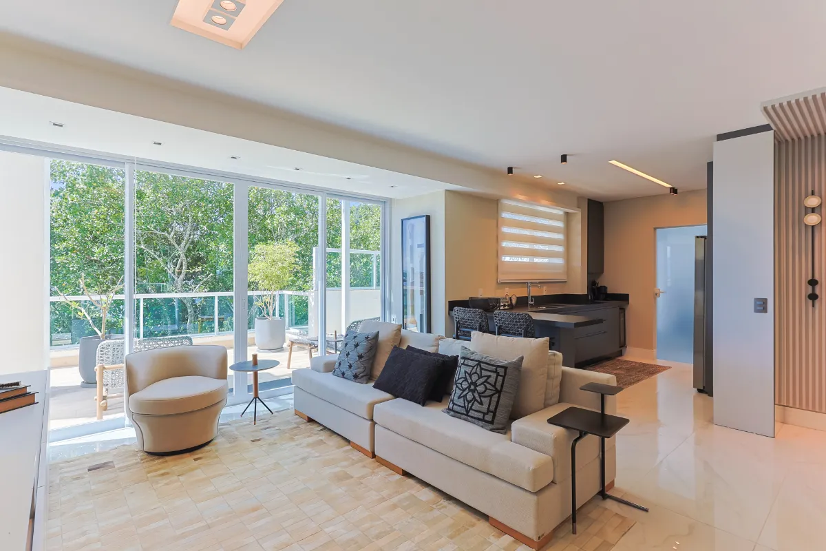 Cobertura para venda em Jurerê com 2 quartos, sendo 1 suíte, 166m²