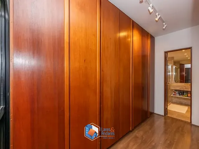Apartamento com 400m² 5 quartos e 7 banheiros, à venda, no bairro Cerqueira César em São Paulo