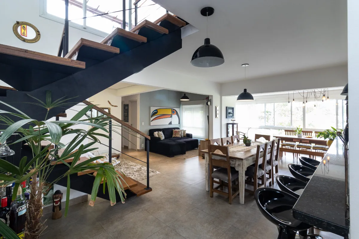 Duplex para venda em Chácara Pavoeiro com 3 quartos, sendo 2 suítes, 184m²