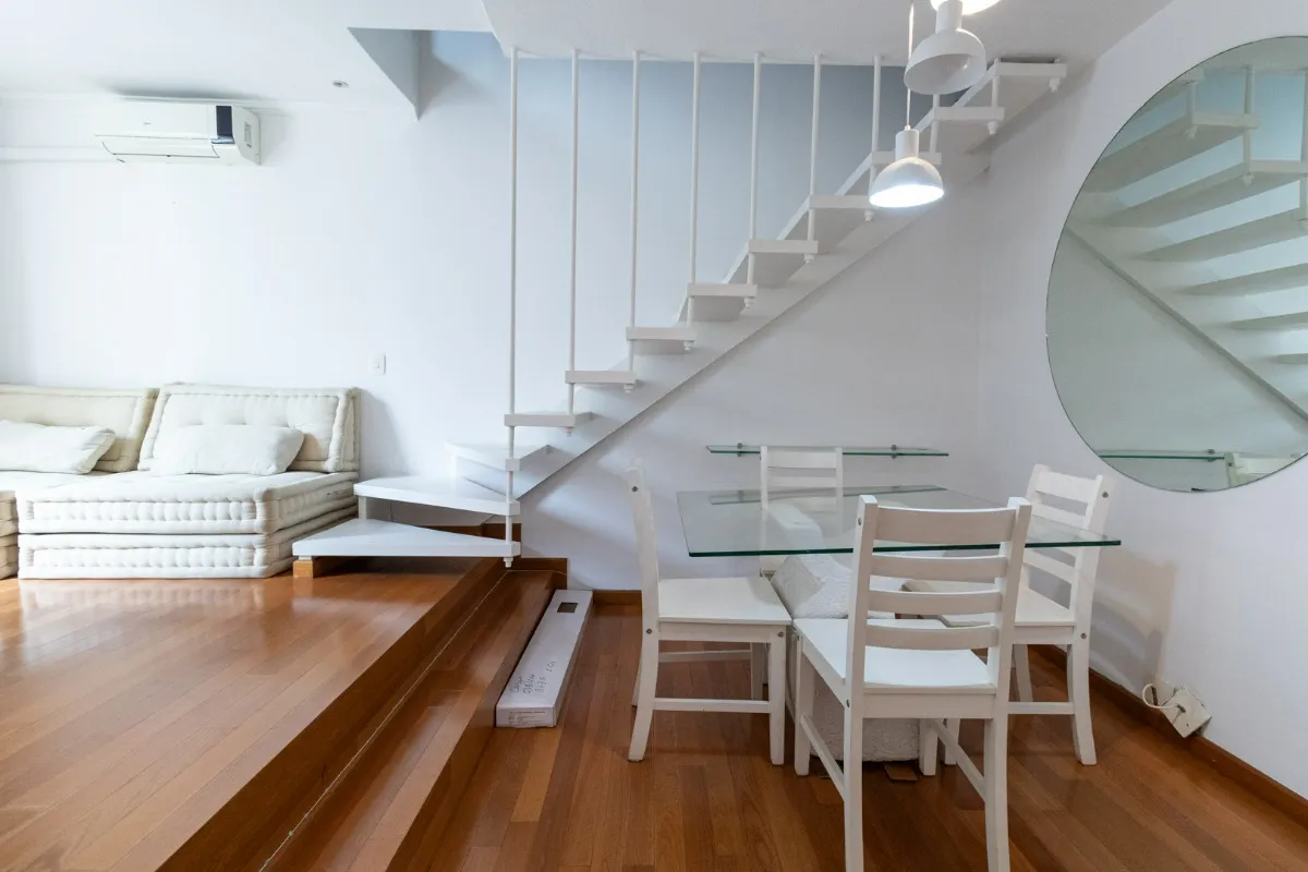Duplex para venda em Itaim Bibi com 1 quarto, sendo 1 suíte, 70m²