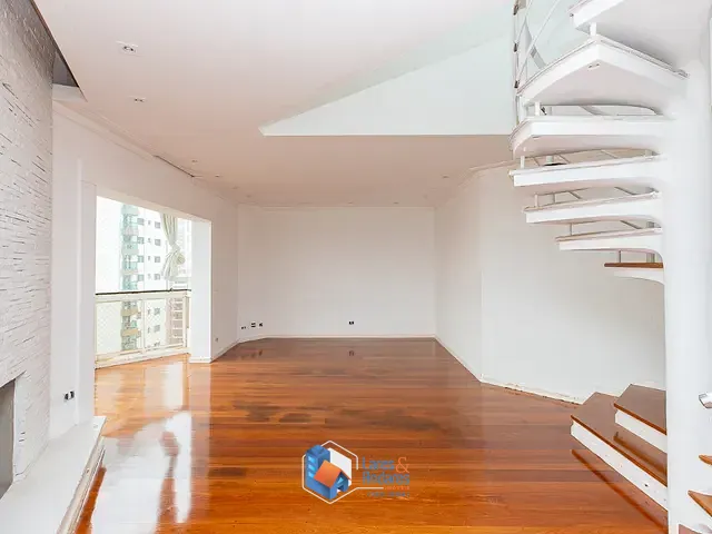 Cobertura / Penthouse com 400m² 4 quartos e 6 banheiros, à venda, no bairro Moema em São Paulo