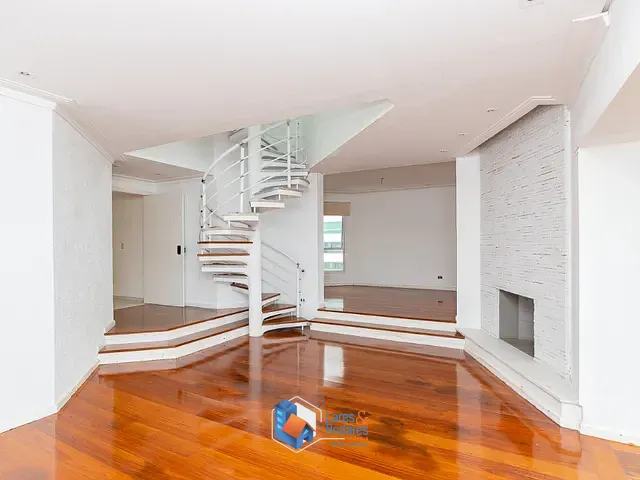 Cobertura / Penthouse com 400m² 4 quartos e 6 banheiros, à venda, no bairro Moema em São Paulo