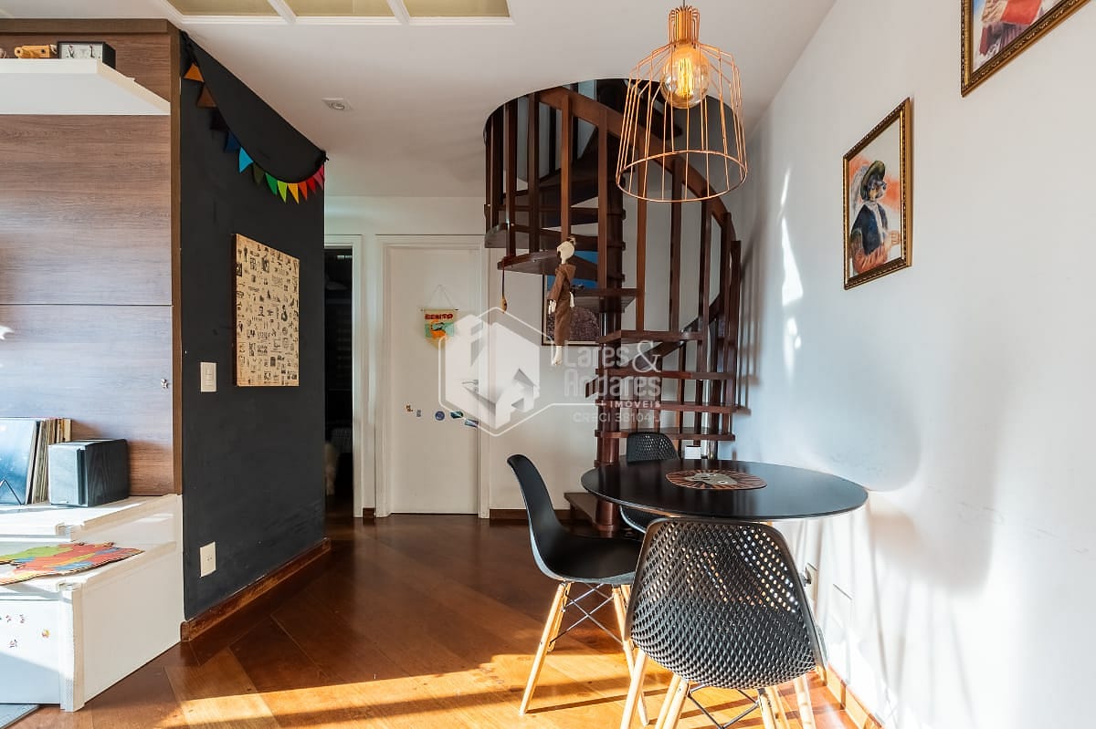 Cobertura à venda com 2 quartos, 107m² - Foto 2
