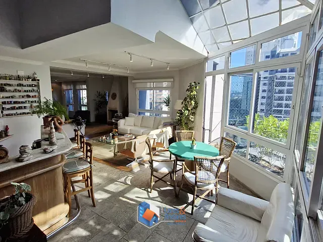 Apartamento com 220m² 3 quartos e 4 banheiros, à venda, no bairro Vila Suzana em São Paulo