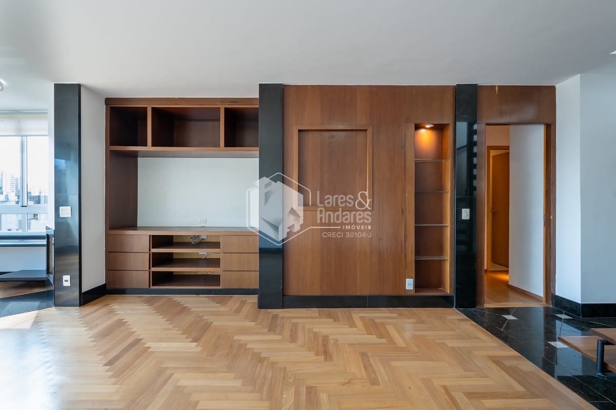 Cobertura à venda com 3 quartos, 236m² - Foto 9