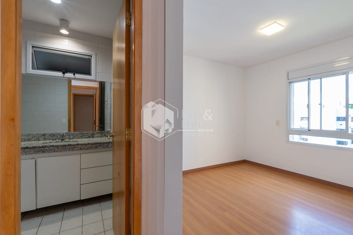 Cobertura à venda com 3 quartos, 236m² - Foto 17