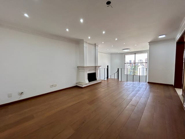 Foto do Cobertura / Penthouse - Cobertura para venda em Vila Suzana com 3 quartos, sendo 1 suíte , 223m² | Lares e Andares Imóveis