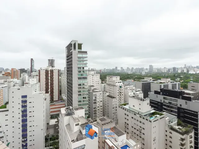 Apartamento com 170m² 4 quartos e 5 banheiros, à venda, no bairro Itaim Bibi em São Paulo