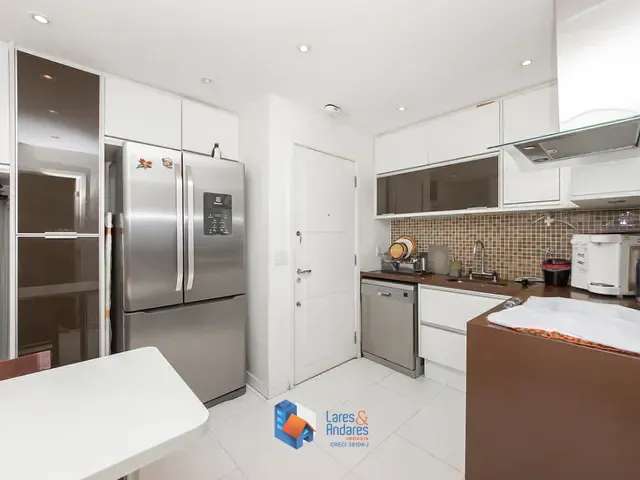 Apartamento com 170m² 4 quartos e 5 banheiros, à venda, no bairro Itaim Bibi em São Paulo