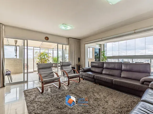 Cobertura / Penthouse com 221m² 4 quartos e 5 banheiros, à venda, no bairro Vila Gumercindo em São Paulo