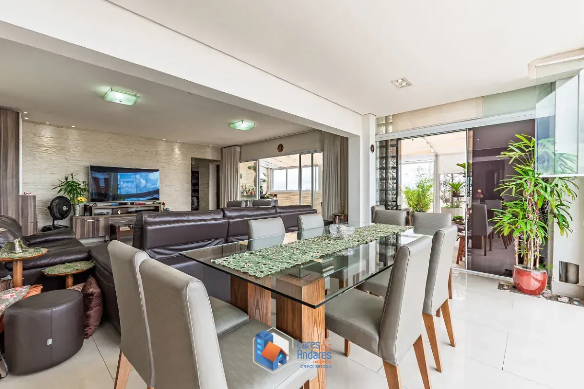 Cobertura, 4 quartos, 221 m² - Foto 1