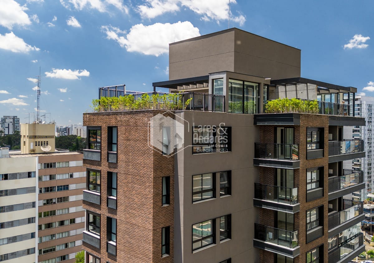 Cobertura, 3 quartos, 222 m² - Foto 1