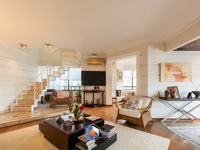Cobertura / Penthouse com 455m² 4 quartos e 5 banheiros, à venda, no bairro Moema em São Paulo