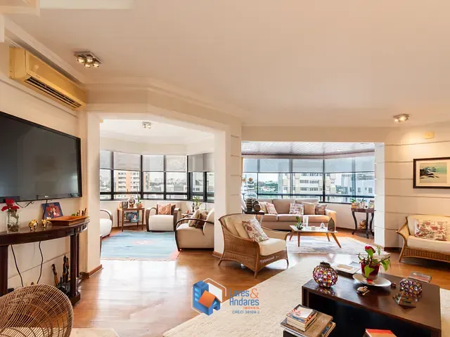 Cobertura / Penthouse com 455m² 4 quartos e 5 banheiros, à venda, no bairro Moema em São Paulo