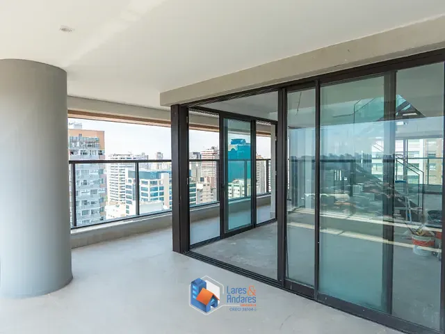 Cobertura / Penthouse com 281m² 4 quartos e 5 banheiros, à venda, no bairro Moema em São Paulo
