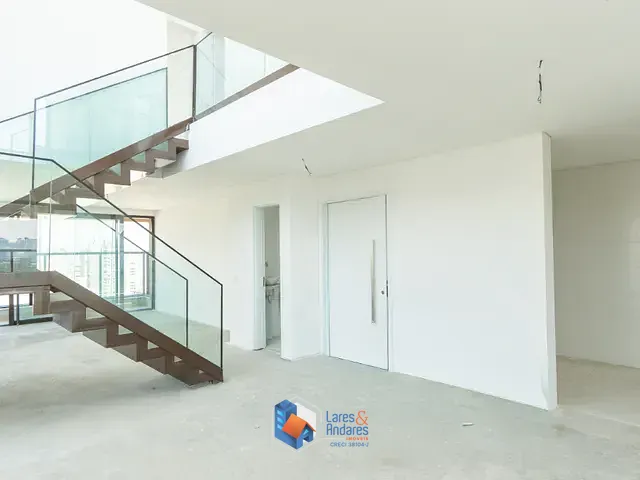 Cobertura / Penthouse com 281m² 4 quartos e 5 banheiros, à venda, no bairro Moema em São Paulo