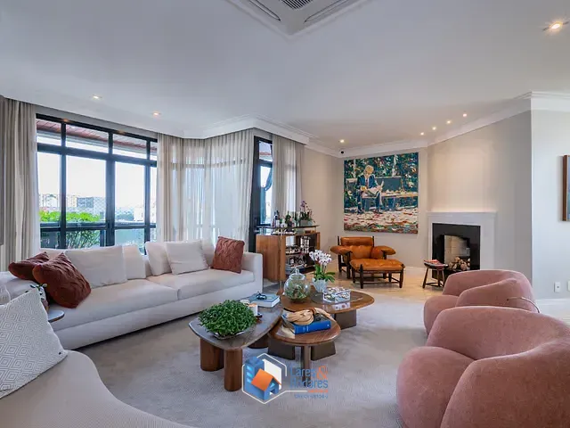 Cobertura / Penthouse com 920m² 3 quartos e 5 banheiros, à venda, no bairro Real Parque em São Paulo