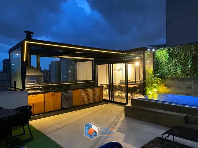 Cobertura / Penthouse com 241m² 3 quartos e 4 banheiros, à venda, no bairro Sumaré em São Paulo