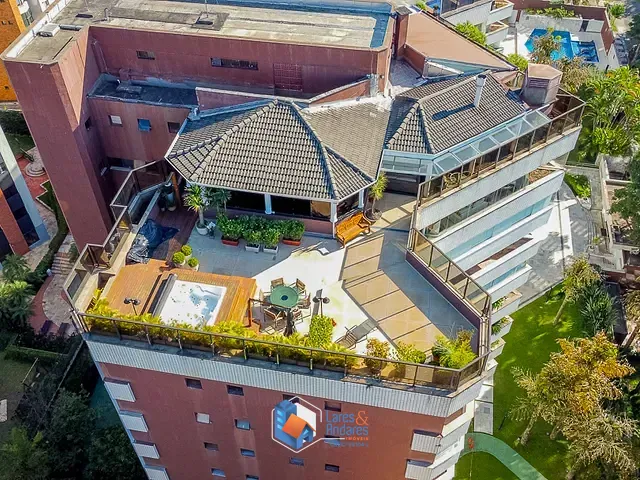 Cobertura / Penthouse com 538m² 4 quartos e 6 banheiros, à venda, no bairro Morumbi em São Paulo