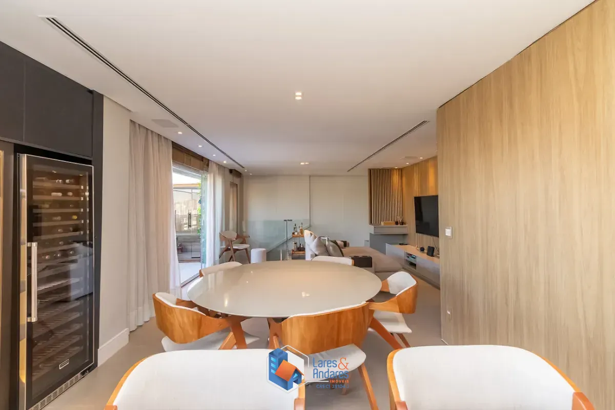 Cobertura, 3 quartos, 198 m² - Foto 3
