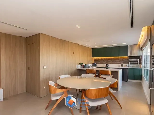 Cobertura / Penthouse com 198m² 3 quartos e 3 banheiros, à venda, no bairro Pinheiros em São Paulo