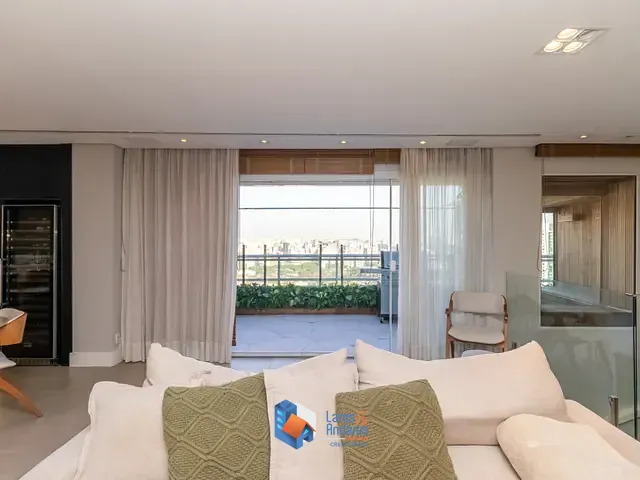 Cobertura / Penthouse com 198m² 3 quartos e 3 banheiros, à venda, no bairro Pinheiros em São Paulo
