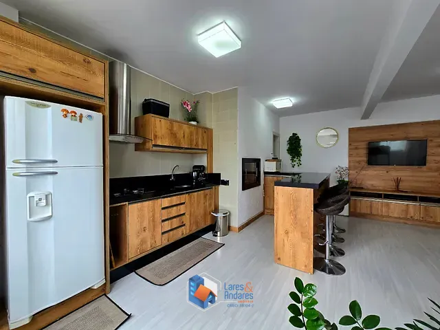 Cobertura / Penthouse com 284m² 4 quartos e 4 banheiros, à venda, no bairro Centro em Balneário Camboriú