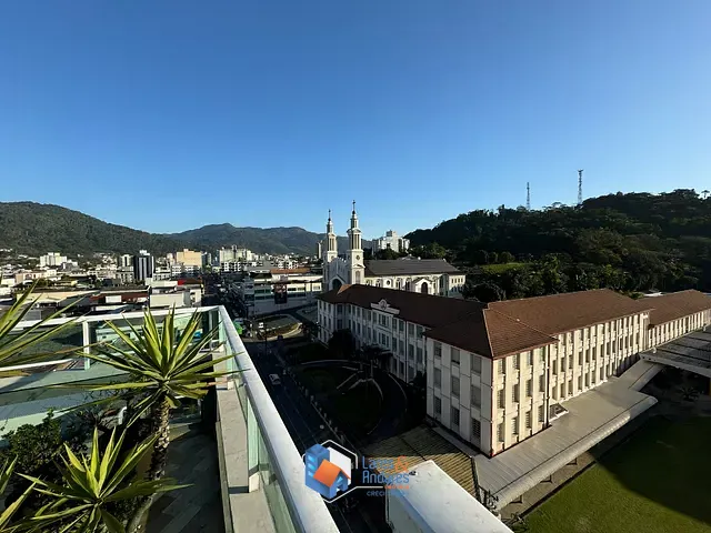 Cobertura / Penthouse com 395m² 4 quartos e 5 banheiros, à venda, no bairro Centro em Jaraguá Do Sul