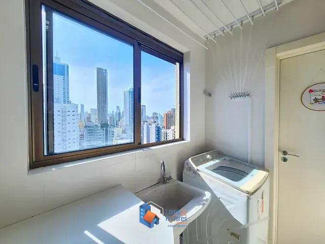 Cobertura / Penthouse com 188230m² 3 quartos e 4 banheiros, à venda, no bairro Centro em Balneário Camboriú