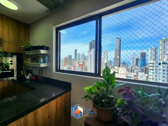 Cobertura / Penthouse com 188230m² 3 quartos e 4 banheiros, à venda, no bairro Centro em Balneário Camboriú