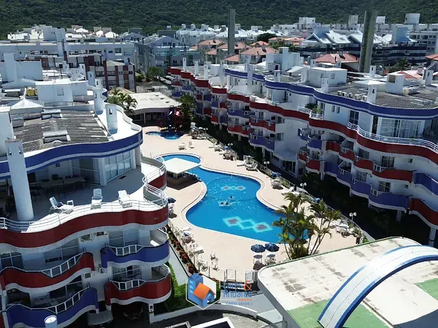 Cobertura / Penthouse com 300m² 3 quartos e 4 banheiros, à venda, no bairro Ingleses do Rio Vermelho em Florianópolis