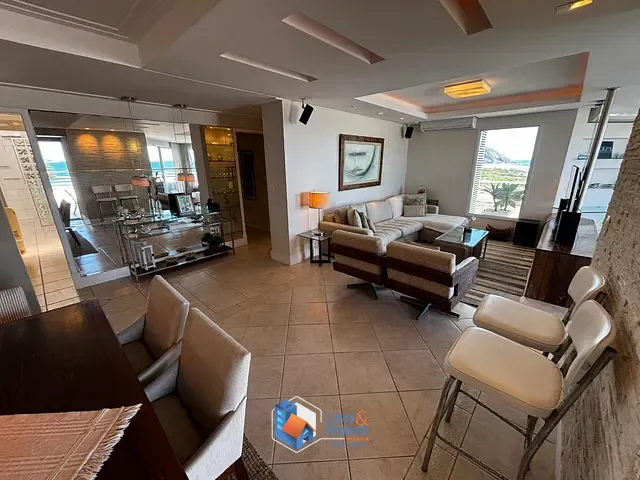 Cobertura / Penthouse com 300m² 3 quartos e 4 banheiros, à venda, no bairro Ingleses do Rio Vermelho em Florianópolis